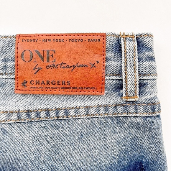 One Teaspoon Shorts - Picture 3 of 11